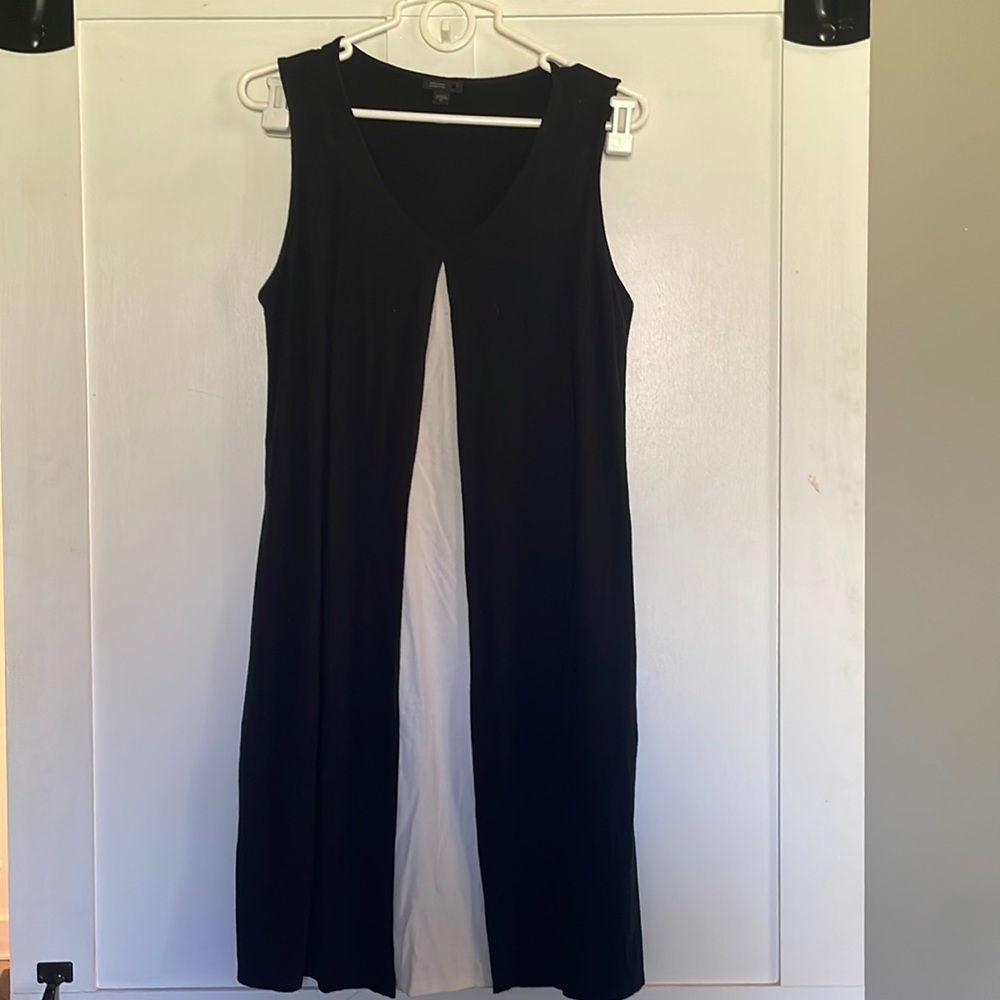 Wearever Dress, black with white, T-shirt material, size medium, sleeveless.